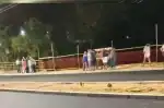 Comunidad utilizando el Puente Kennedy Girardot tras la apertura del paso vehicular entre Kennedy y San Jorge.